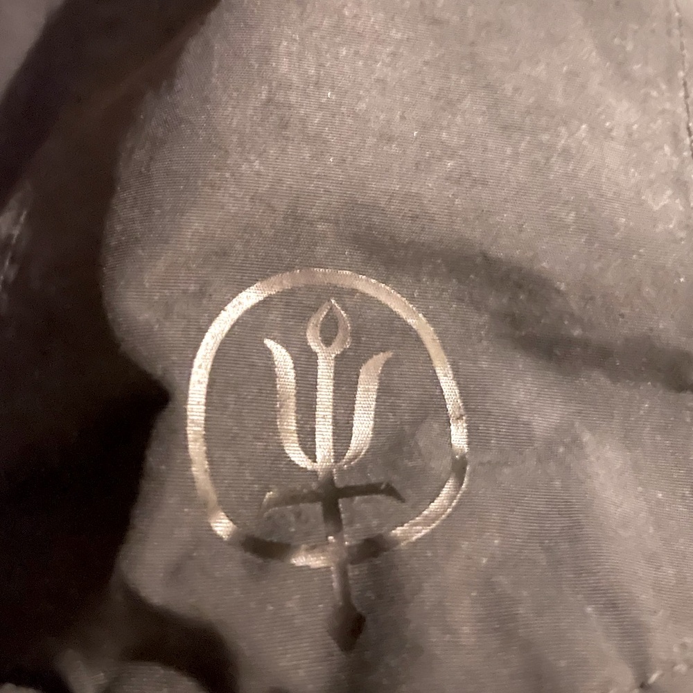 THRUDARK LIGHTLY WORN W/ TAG MEN’S SHROUD | BLACK MENS SIZE L - Picture 10 of 14